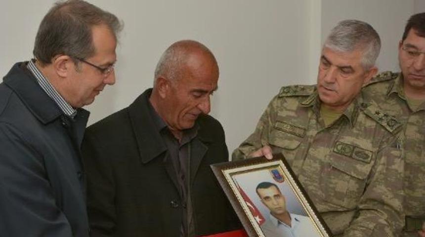 &Ccedil;ataklı Şehide Taziye Ziyareti