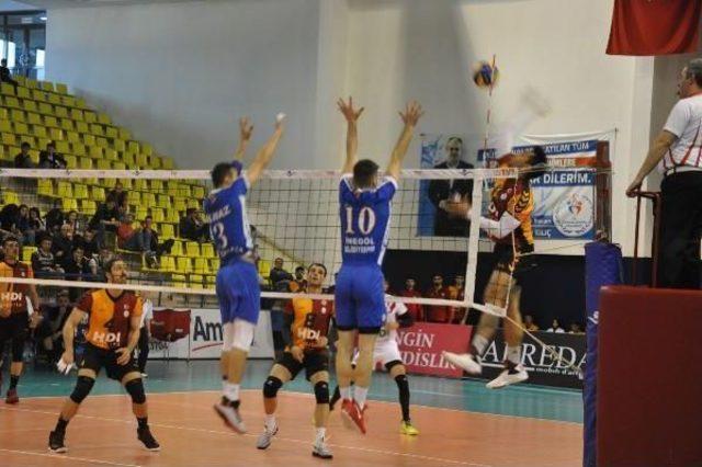 İnegöl Belediyespor-Galatasaray Hdı Sigorta: 3-0