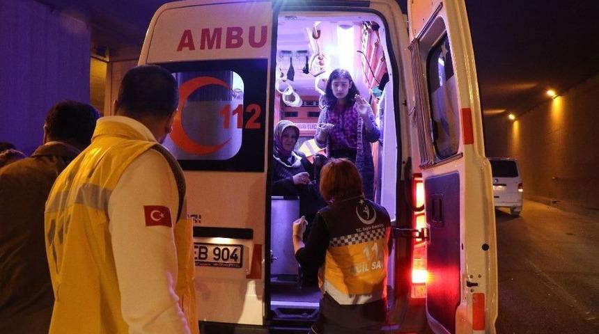 Tünel İçinde Zincirleme Kaza: 4 Yaralı