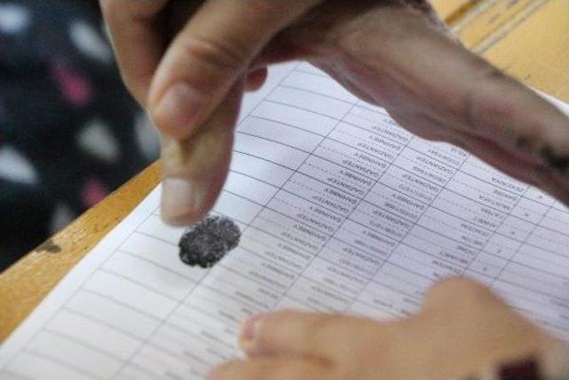 Gaziantep'te Vatandaşlar Sandık Başına Gitti