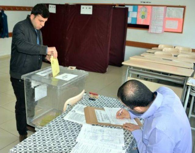 Kahramanmaraş'ta Oy Verme Işlemi Başladı