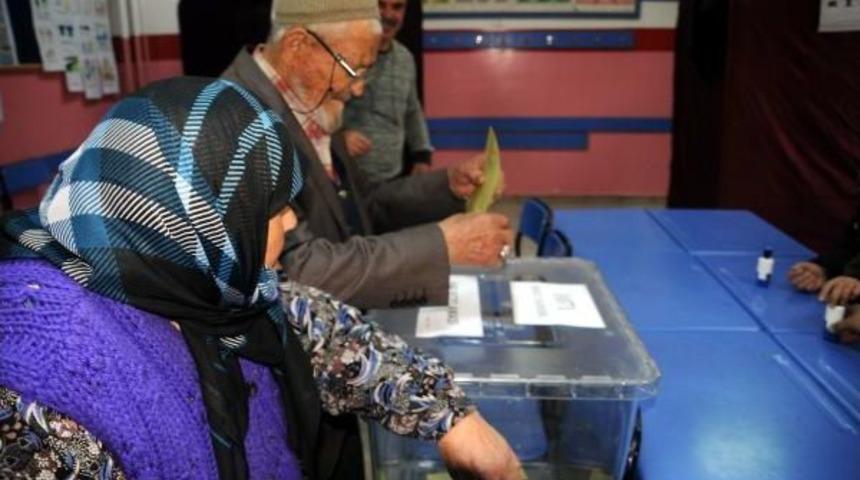 Tokat'ta Oy Verme Işlemi Başladı