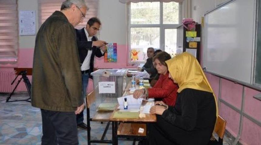 G&uuml;neydoğu'da Se&ccedil;men Sandığa Gidiyor
