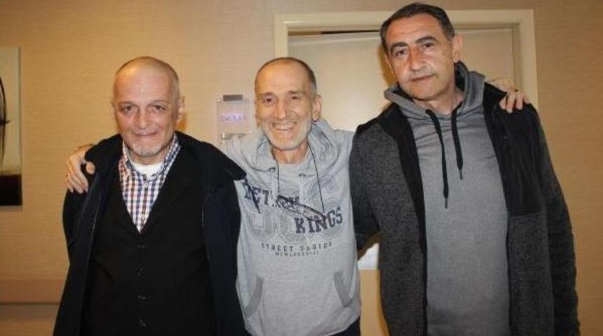 3 G&uuml;rc&uuml; Hastaya İzmir'de Karaciğer Nakli