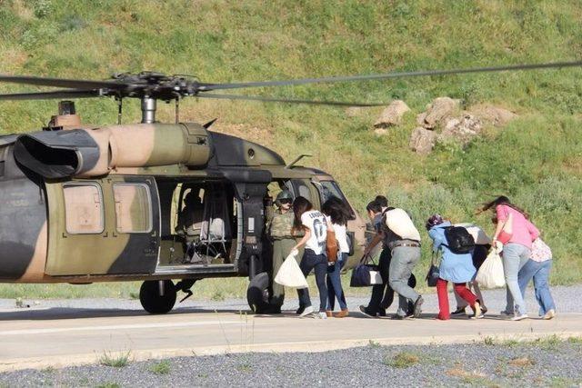 Siirt’te Oy Torbaları Helikopterle Taşındı