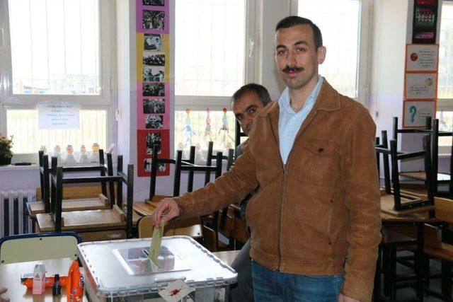 Van’da Oy Kullanma İşlemi 3