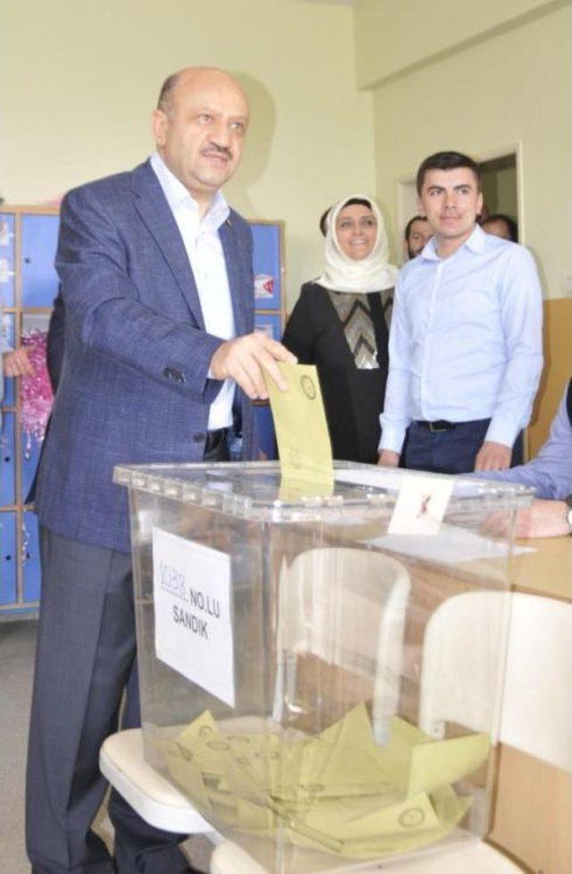 Bakan Işık: Bundan Sonra Herkesin Yapacağı Şey Sonucu Olduğu Gibi Kabullenmek 2