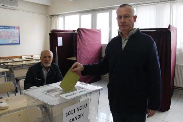 Sakarya'da Seçmenler Sandık Başına Gitti