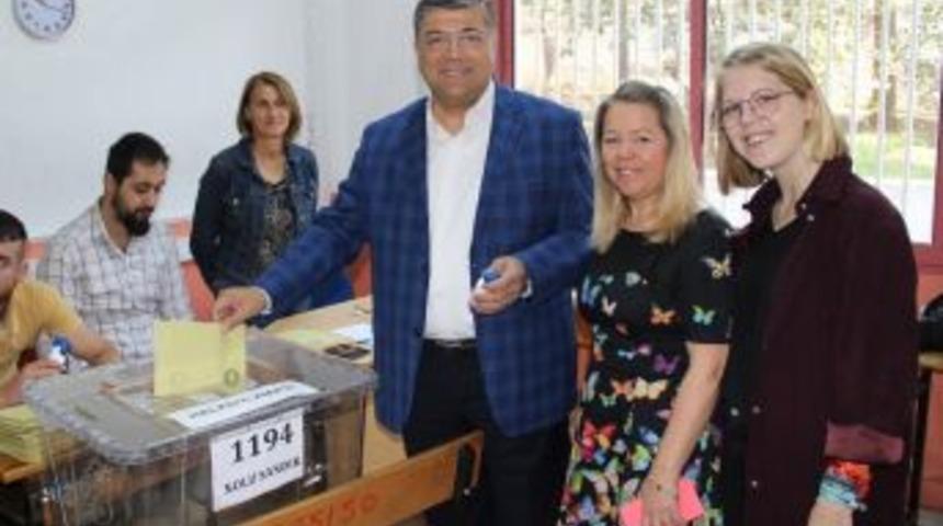 Chp Genel Sekreteri Sındır Oyunu Kullandı