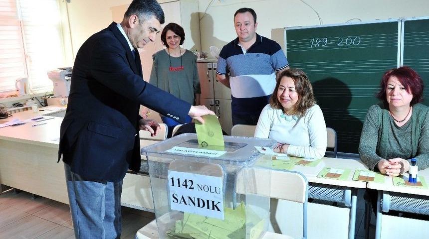 Kara Kuvvetleri Komutanı Orgeneral &Ccedil;olak Oyunu Kullandı