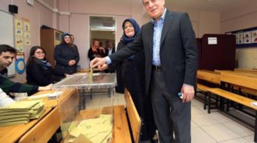 Başkan Karaosmanoğlu Oyunu Kullandı