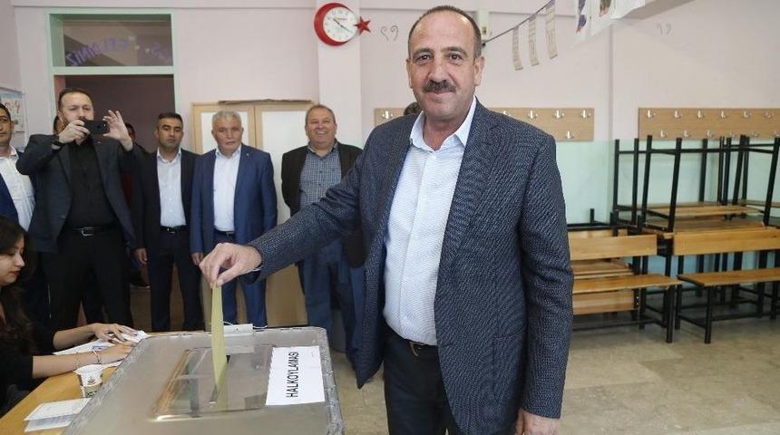 Başkan Duruay, Referandum Oyunu Kullandı