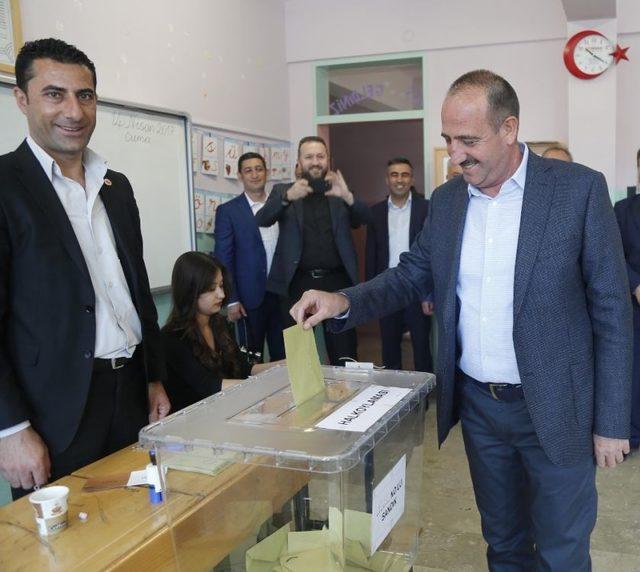 Başkan Duruay, Referandum Oyunu Kullandı