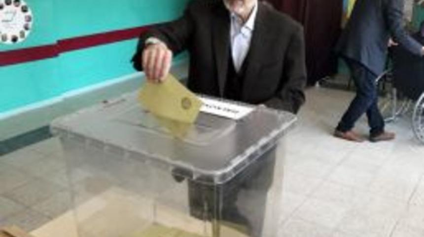 Sincan Belediye Başkanı Tuna Oyunu Kullandı