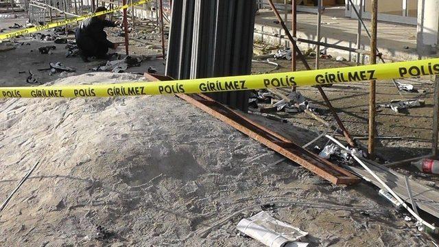 Sırtına İskele Demirleri D&uuml;şen Suriyeli Şahıs Hastanelik Oldu 1