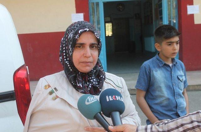 Mardin&rsquo;de Hasta Se&ccedil;menler Oylarını Kullandı 2