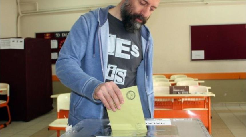 Halit Ergen&ccedil; Ve Berg&uuml;zar Korel Oyunu Kullandı