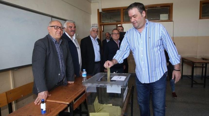 Başkan Piriştina Oyunu Kullandı