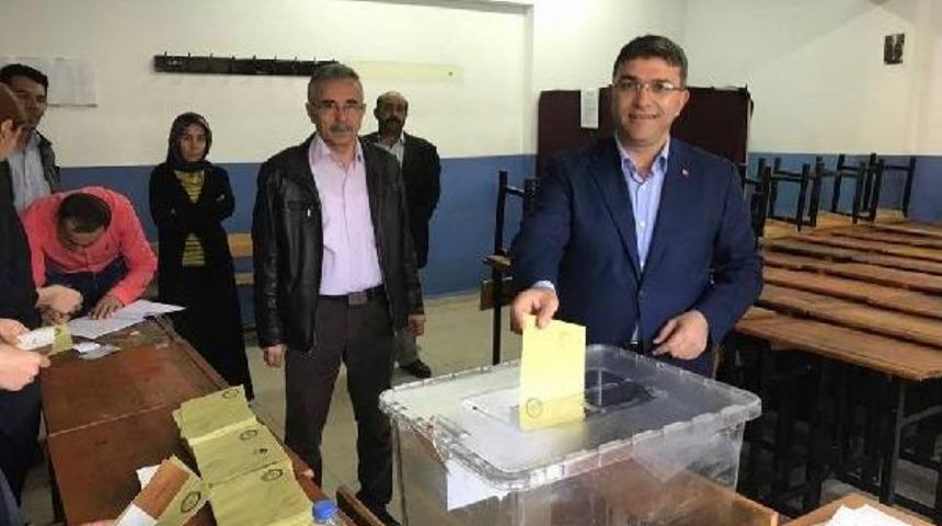 Hatay&rsquo;Da Suriyelilere Ge&ccedil;ici Yasak Uygulandı