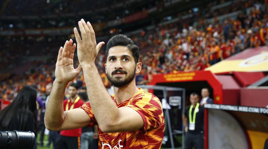 Galatasaray Emre Akbaba'ya lisans çıkartamıyordu