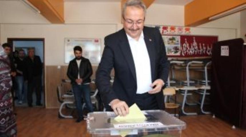 Nevşehir Belediye Başkanı &Uuml;nver, Oyunu Kullandı