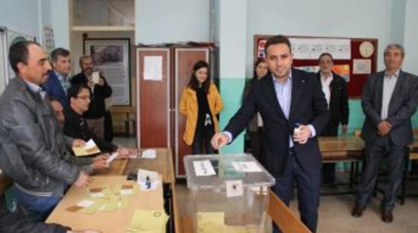 İshak Gazel Oyunu Şehitler Ortaokulunda Kullandı