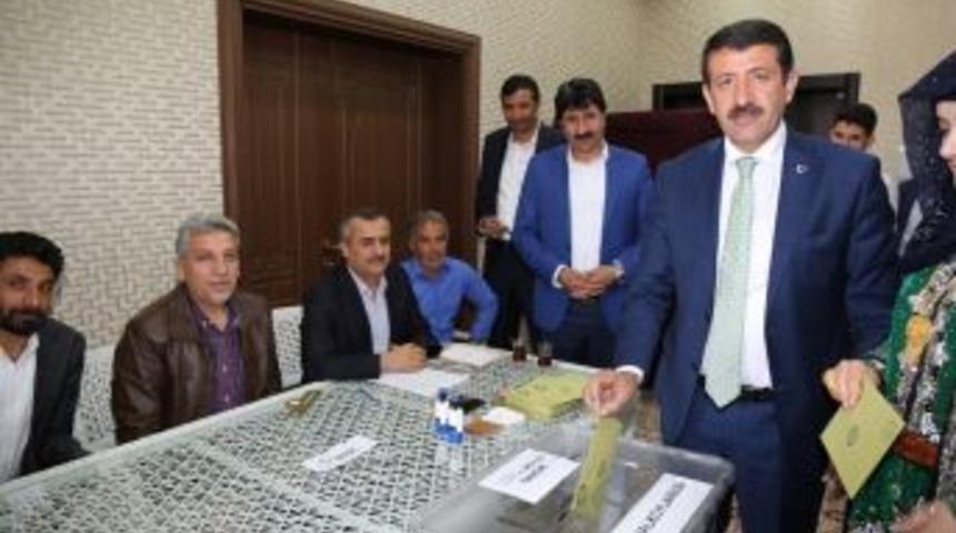 Başkan Ekinci Oyunu Kırsal Mahallede Kullandı