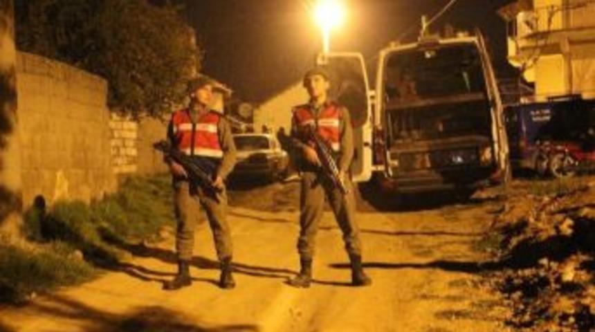 Vahşi Cinayeti İşleyen Yaralı Katil Zanlısı Hastanede &Ouml;ld&uuml;