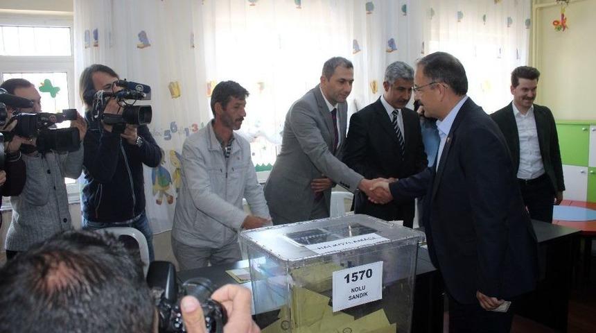 Çevre Ve Şehircilik Bakanı Özhaseki: “türkiye’de Demokrasi Tüm Kurumları İle Oturmuştur”