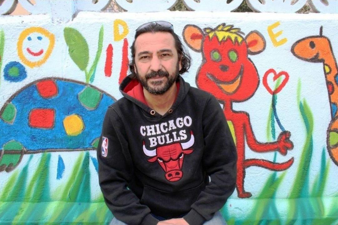 Okul Bah&ccedil;esinin Duvarına İlkbaharı Getirdiler