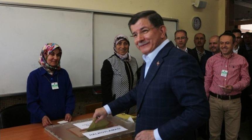 Davutoğlu, Oyunu Konya&rsquo;da Kullandı