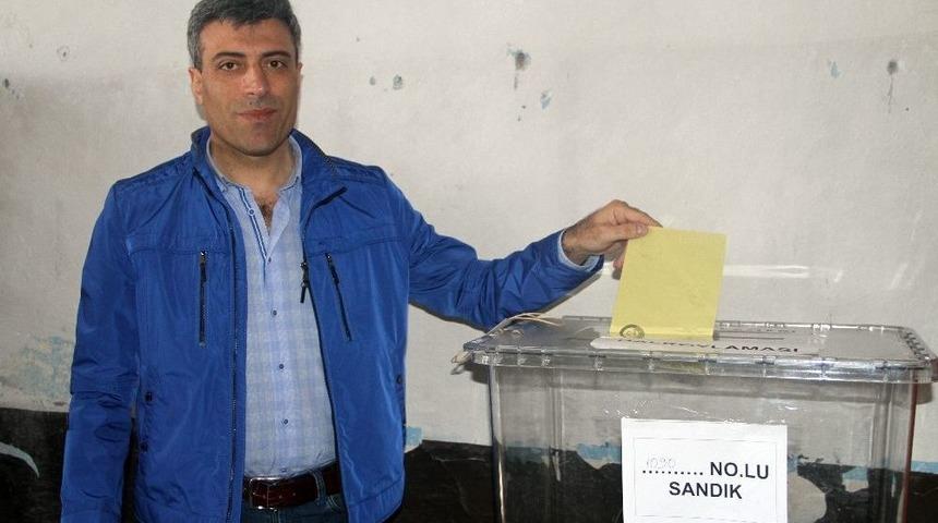 Chp&rsquo;li Yılmaz: "umuyoruz Demokrasi Kazanacak"