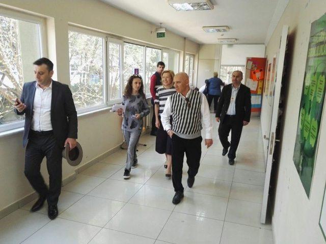 Başkan Altınok &Ouml;z, Oyunu Kullandı 1