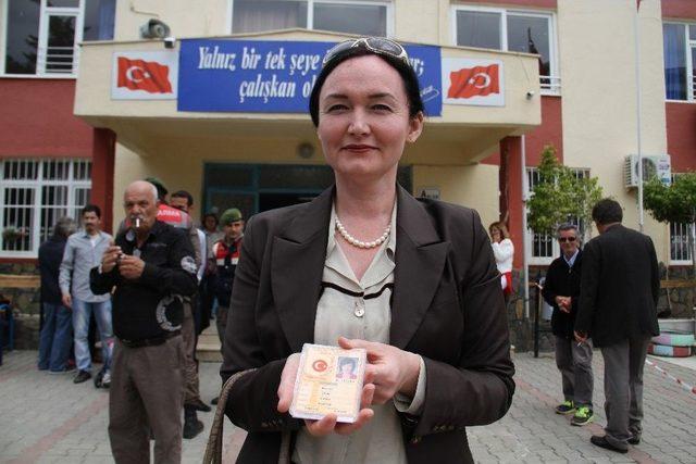 Antalya&rsquo;da Yerleşik Yabancılar Sandık Başına Gitti 1