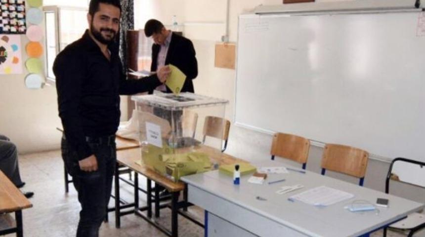 Suru&ccedil;&rsquo;ta Oy Kullanma İşlemi S&uuml;r&uuml;yor