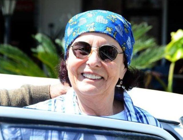 Fatma Girik Oyunu Kullandı, Memduh &Uuml;n &uuml;n Mezarına Koştu 2