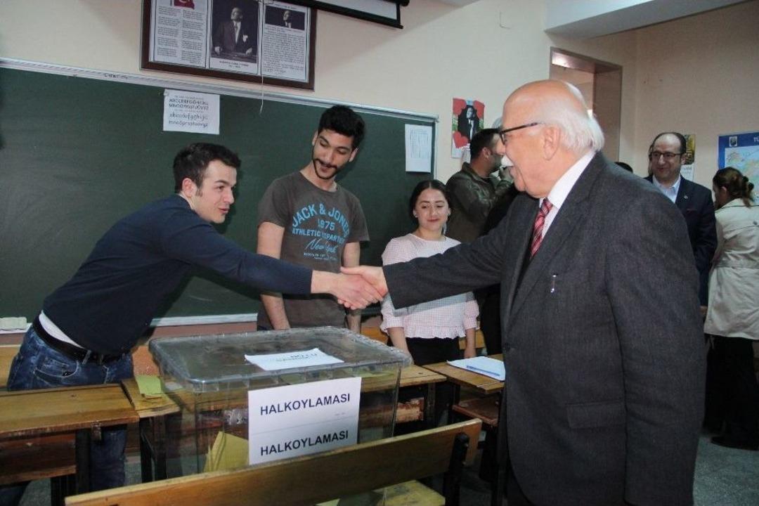 Bakan Avcı Oyunu Eskişehir&rsquo;de Kullandı