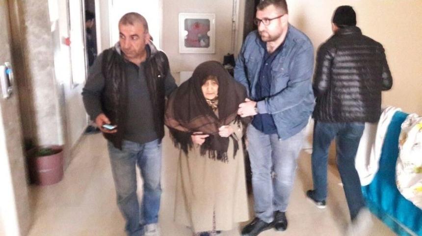 89 Yaşındaki Kadın Oyunu Kullandı