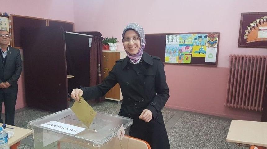 Milletvekilleri Oylarını Kullandı