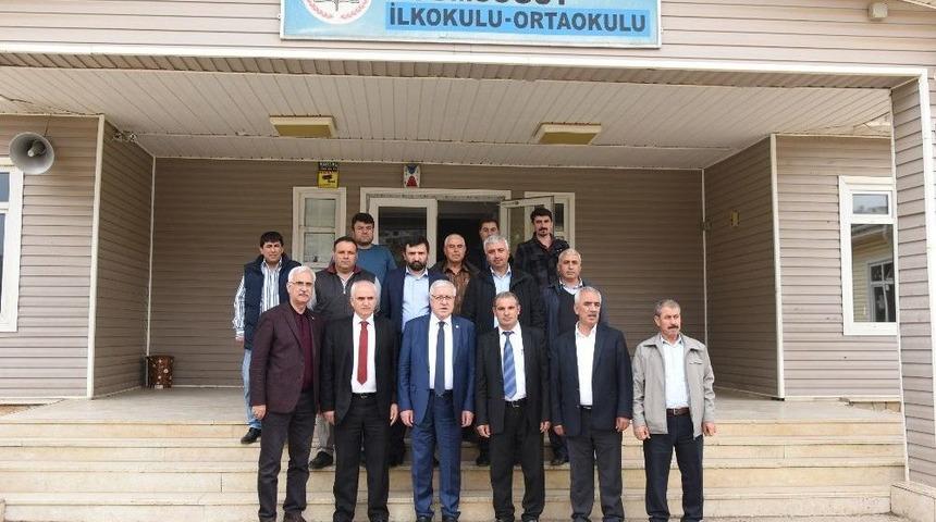 Ak Parti Milletvekili Ahmet Uzer Oyunu Kullandı
