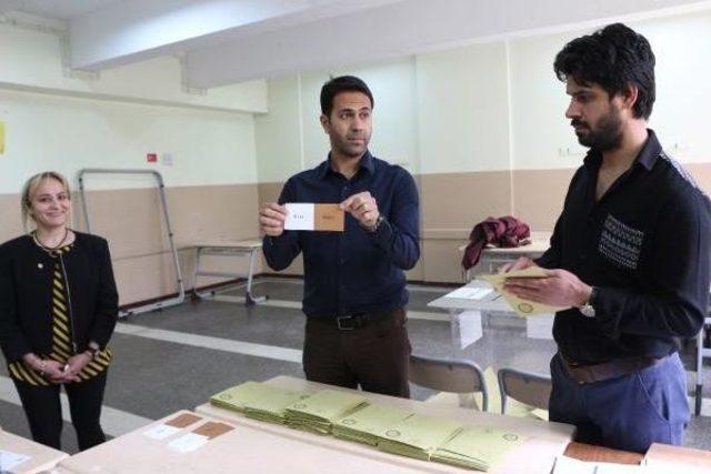 Gaziantep'te Sandıklar Sayılıyor