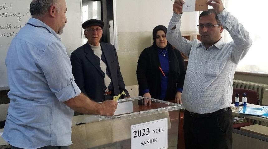 İstanbul&rsquo;da Oy Verme İşlemi Sona Erdi