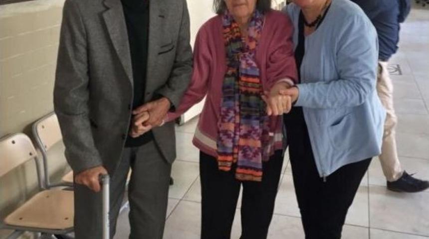 Başkan Pekdaş Anne Ve Babasıyla Sandığa Gitti