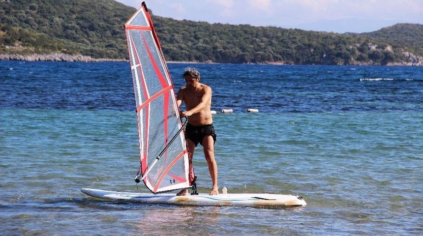 Oyunu Kullanan Sahile Koştu