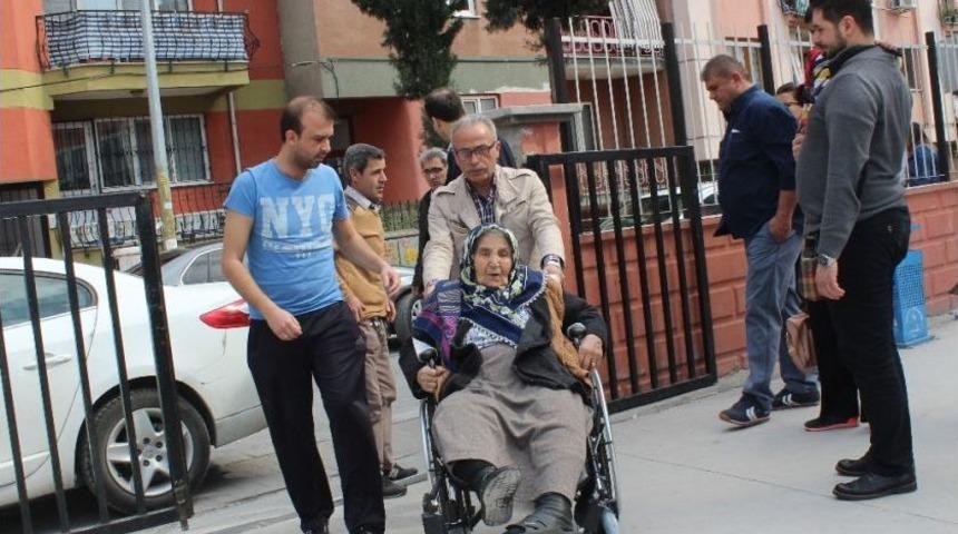 91&rsquo;nci Yaş G&uuml;n&uuml;nde Oy Kullandı