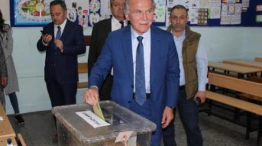 Ak Partili Şahin: Oy Beklediğimiz Partilerden Yeterli 'evet' Oyu Gelmedi