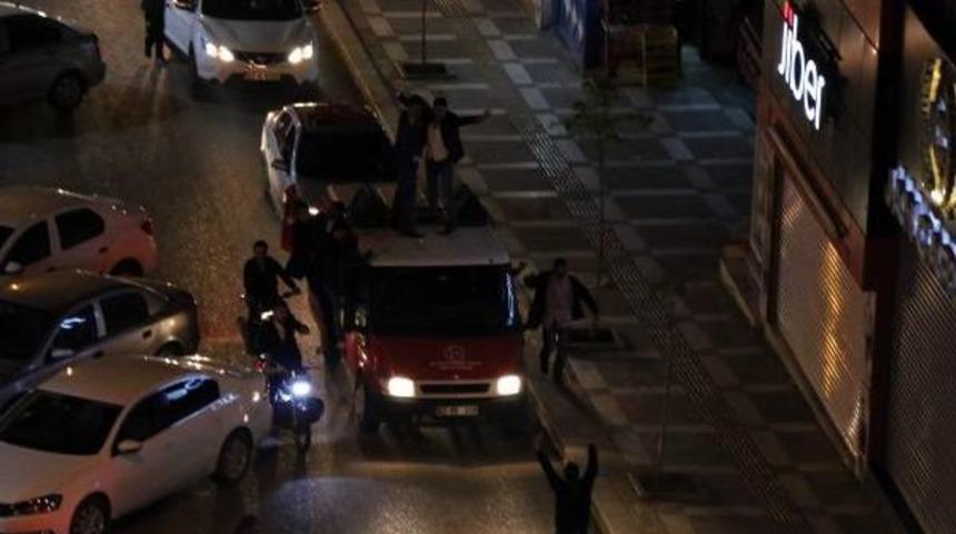 Siverek&rsquo;Te, Silahlı Kutlama