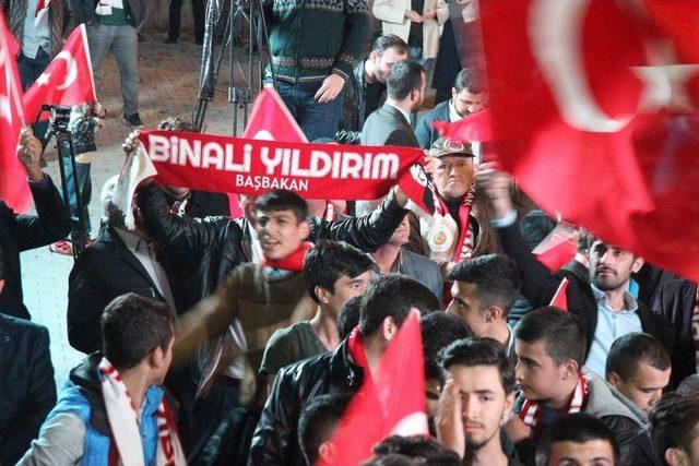 Kahramanmaraş, Yüzde 73,97 “evet” Çıkan Sonucu Kutladı