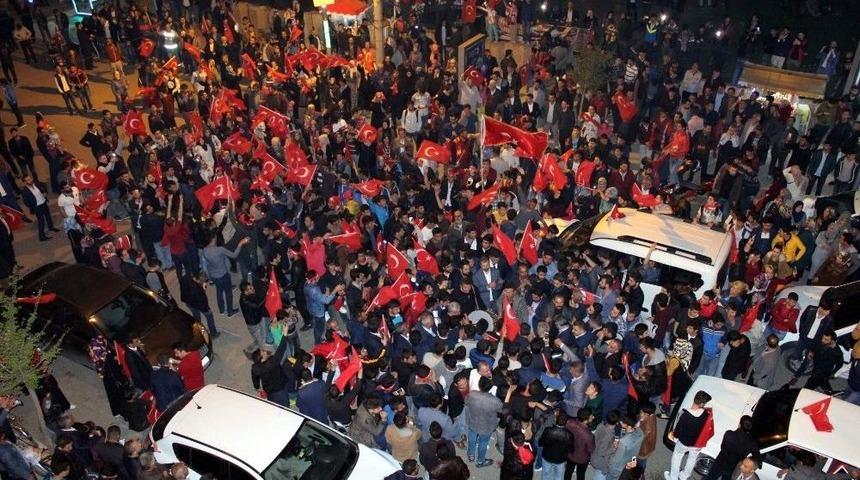 Adıyaman&rsquo;da Se&ccedil;im Sonrası Coşkulu Kutlama