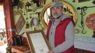 Kahvehaneden Süzülen Tarih Kokusu